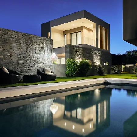 Aguacate Glafki With Heated Private Swimming Pool