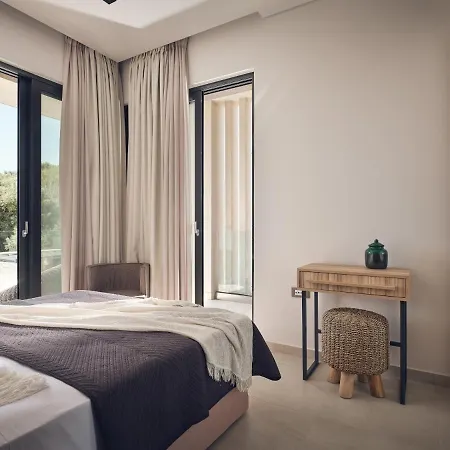 Aguacate Glafki With Heated Private Swimming Pool Villa