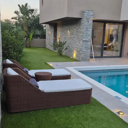 Aguacate Glafki With Heated Private Swimming Pool Вилла
